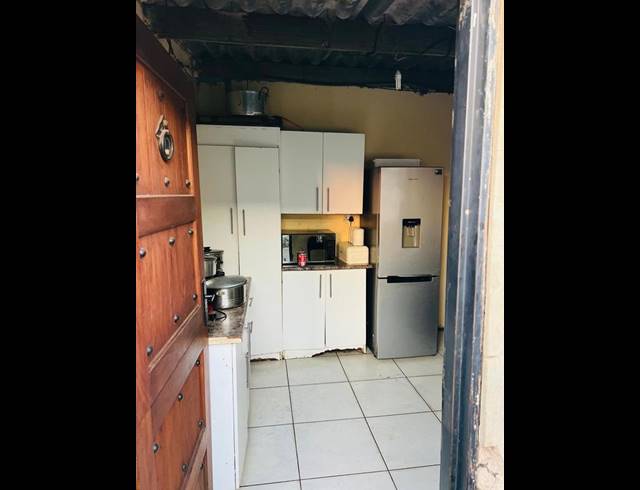 7 BEDROOM HOUSE FOR SALE IN TOKOZA